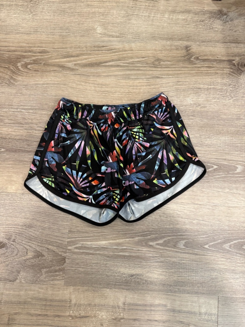 Girl's Black Tropical Print Athletic Shorts
